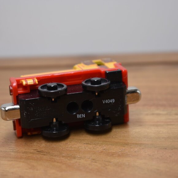 Ben SCC - Push Along Take and Play Diecast Train Thomas & Friends Magnetic 2009 - Picture 7 of 7